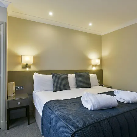 Crown & Mitre Hotel-2