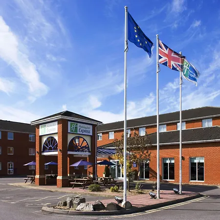 Holiday Inn Express Southampton West By Ihg-2