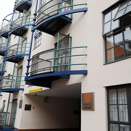 Premier Suites Bristol Redcliffe-3