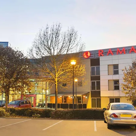 Ramada London North-3