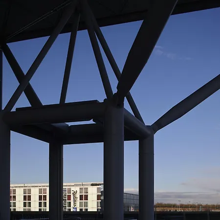 Radisson Blu Hotel London Stansted Airport-3
