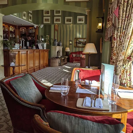 Cotswold Lodge Hotel-3