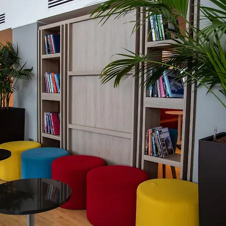 Holiday Inn Express London Stansted Airport By Ihg-2