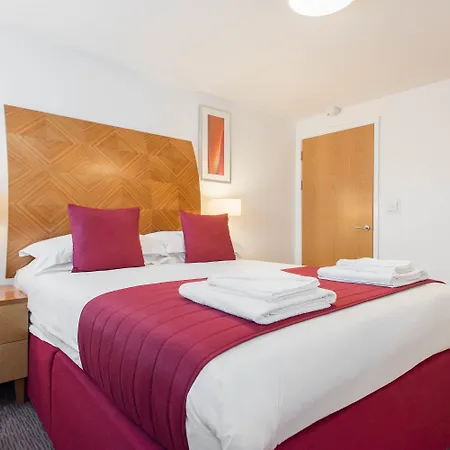 Premier Suites Newcastle-3