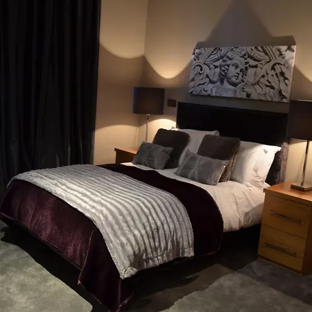 Quebecs Luxury Apartments-3
