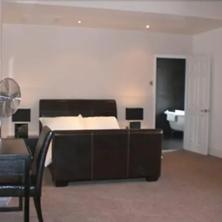 The Amblehurst Hotel-3