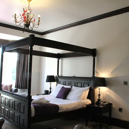 The Carlton Manor Hotel-3