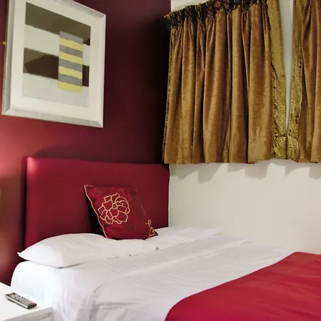 Crown Lodge Guest House-2