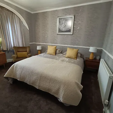 The Golden Sands B&B-3