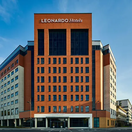 Leonardo Hotel Swindon-3