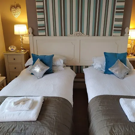 The Bath House Boutique B&B - In-Room Breakfast - Free Parking-2