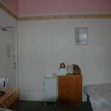 Eglinton Guest House-3