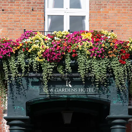 Kew Gardens Hotel-3