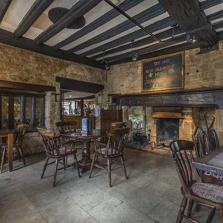 The White Hart Royal, Moreton-In-Marsh, Cotswolds - The Coaching Inn Group-3