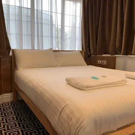 Twickenham Guest House-2