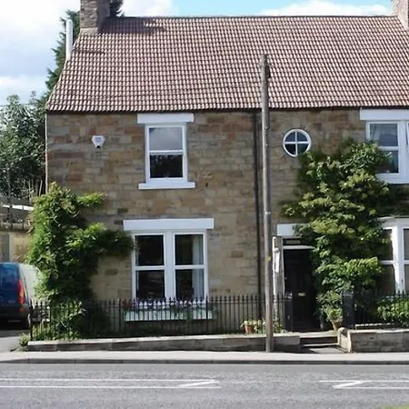 Moor End Guest House-2