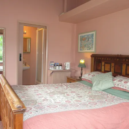 Brambles Bed And Breakfast-3