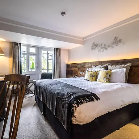 The Alexander Pope Hotel-2
