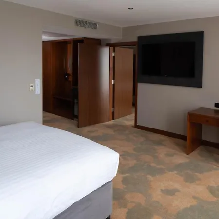 Holiday Inn Bristol City Centre By Ihg-2