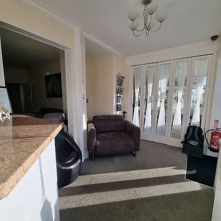 The Fawley Guest House-3