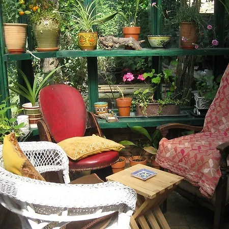 Grove Guest House-2
