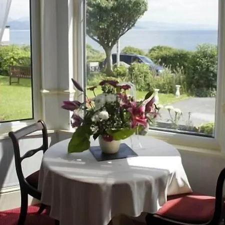Plas Isa Hotel-3
