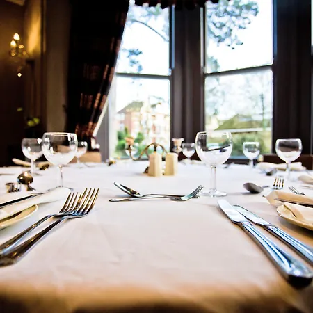 Wards Hotel & Restaurant-3