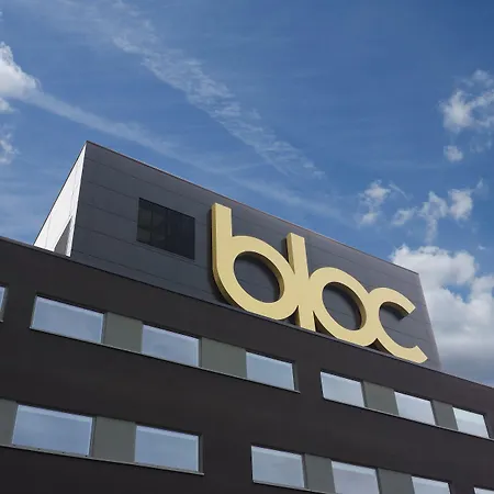 Bloc Hotel London Gatwick Airport-2