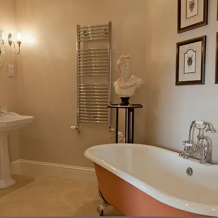 West Longridge Manor B&B-2