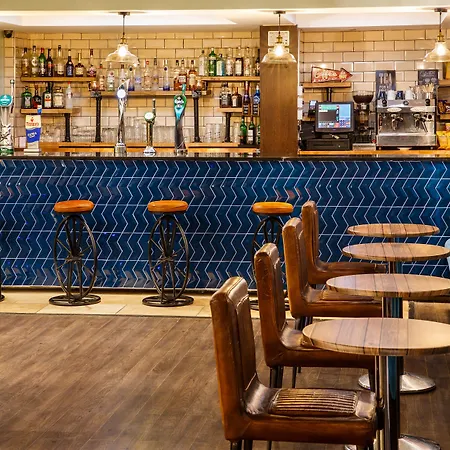 Ibis Styles Birmingham Oldbury-2