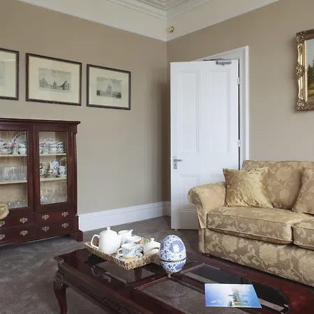2 Crescent Gardens Guest House-2