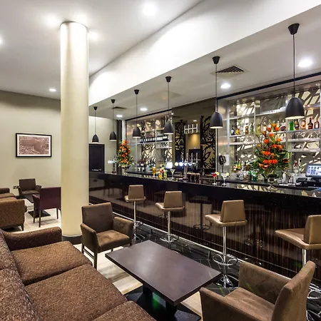 Heston Hyde Hotel-2