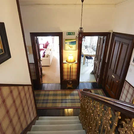 Trafford Bank Guest House-3