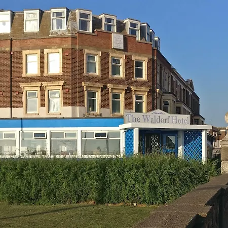 The Waldorf - Near Pleasure Beach & Sandcastle-3