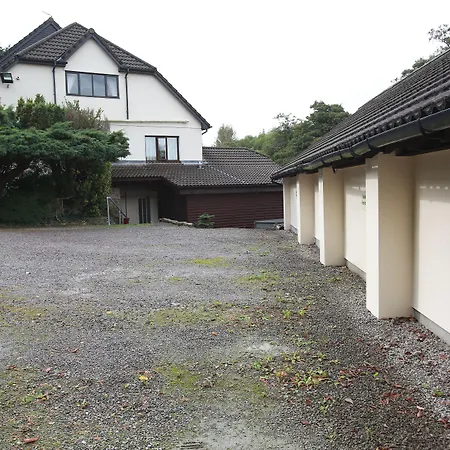 Ewenny Farm Guest House-3