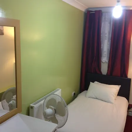 City View Hotel - Roman Road Market-2