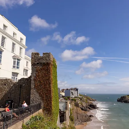 Imperial Hotel Tenby-3