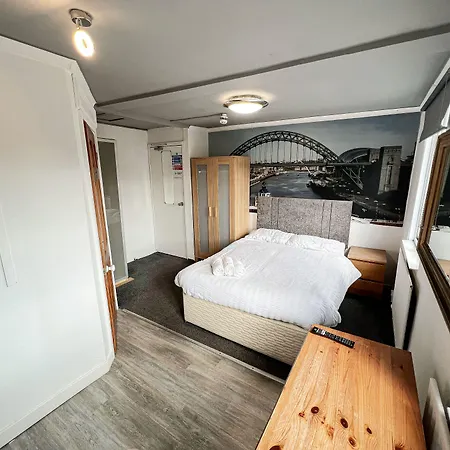 Hansen Hotel & Hostel-3