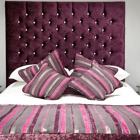 Diamond Lodge Boutique Adults Only Guest House-3