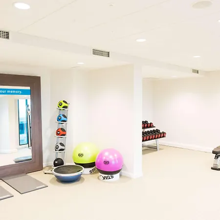 Hampton By Hilton Aberdeen Airport-3