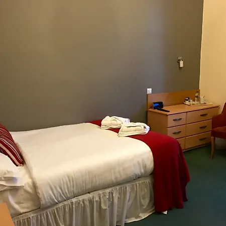 Glenlossie Guest House-2