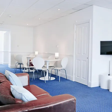 Celtic Bay Guest House-2