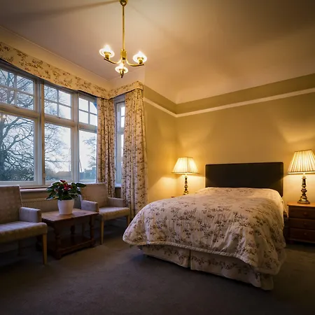Sandfield Guest House-3