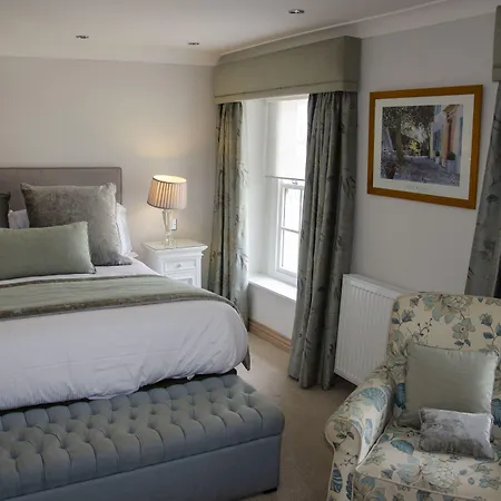 Castle View Guesthouse-2