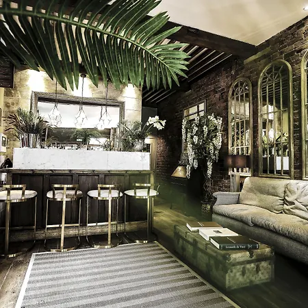 The Cow Hollow Hotel-2