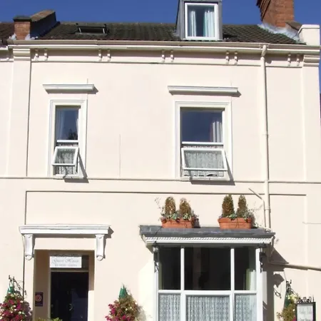 Hedley Villa Guest House-3