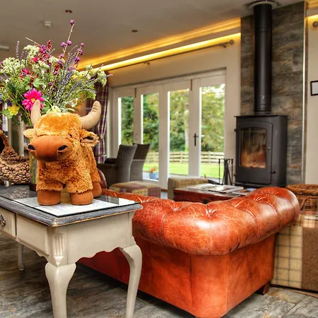 Loch Ness Guest House-2