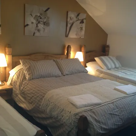Glengorm Guest House-3