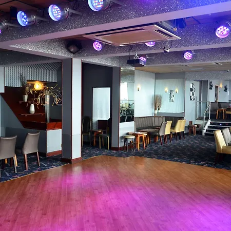 Lyndene Hotel-3