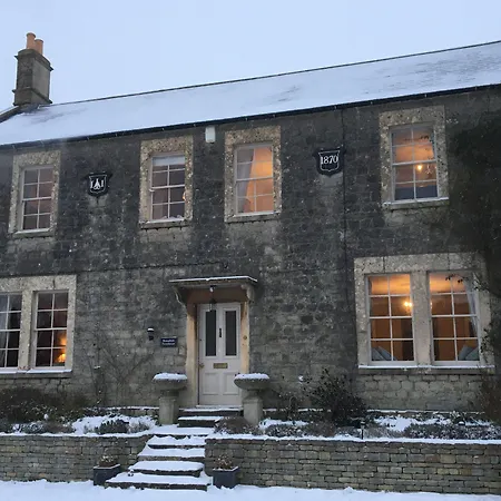 Roundhill Farmhouse-3